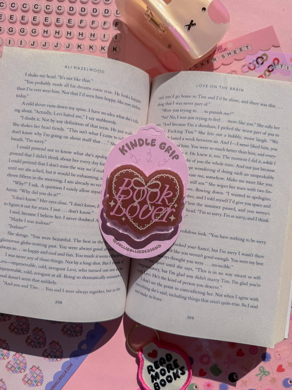Brown Book Lover Phone & Kindle Grip