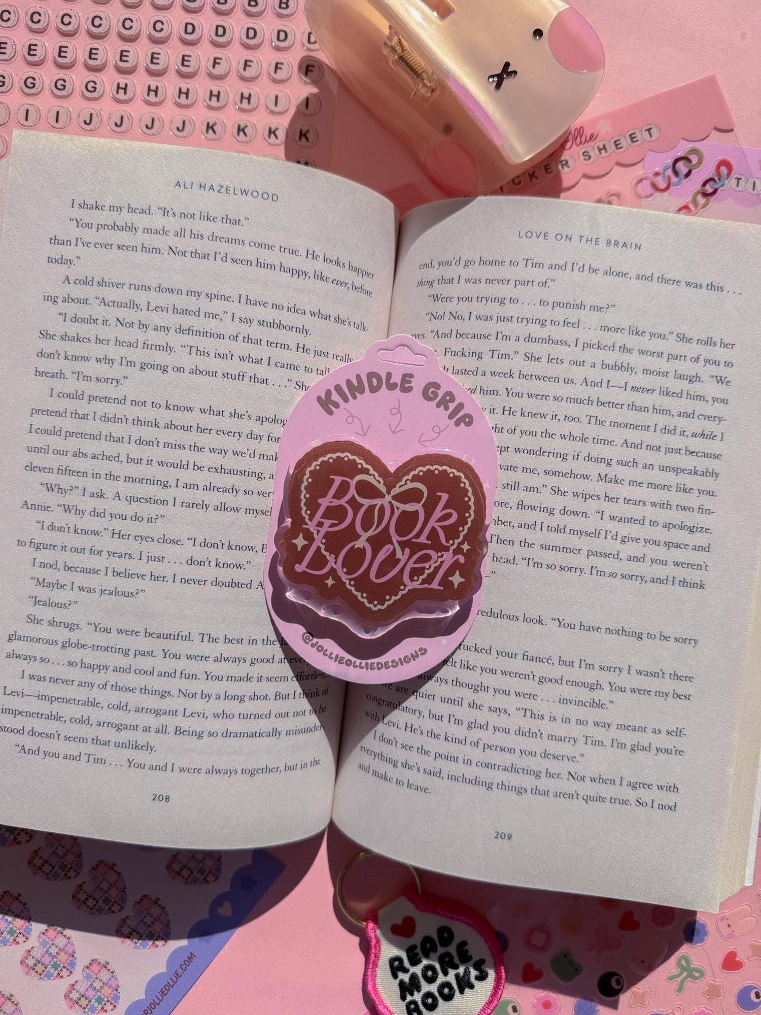 Brown Book Lover Phone & Kindle Grip